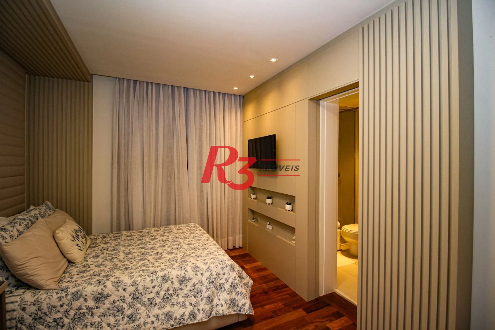 Apartamento com 4 dormitórios à venda, 320 m² por R$ 3.800.000,00 - Boqueirão - Santos/SP