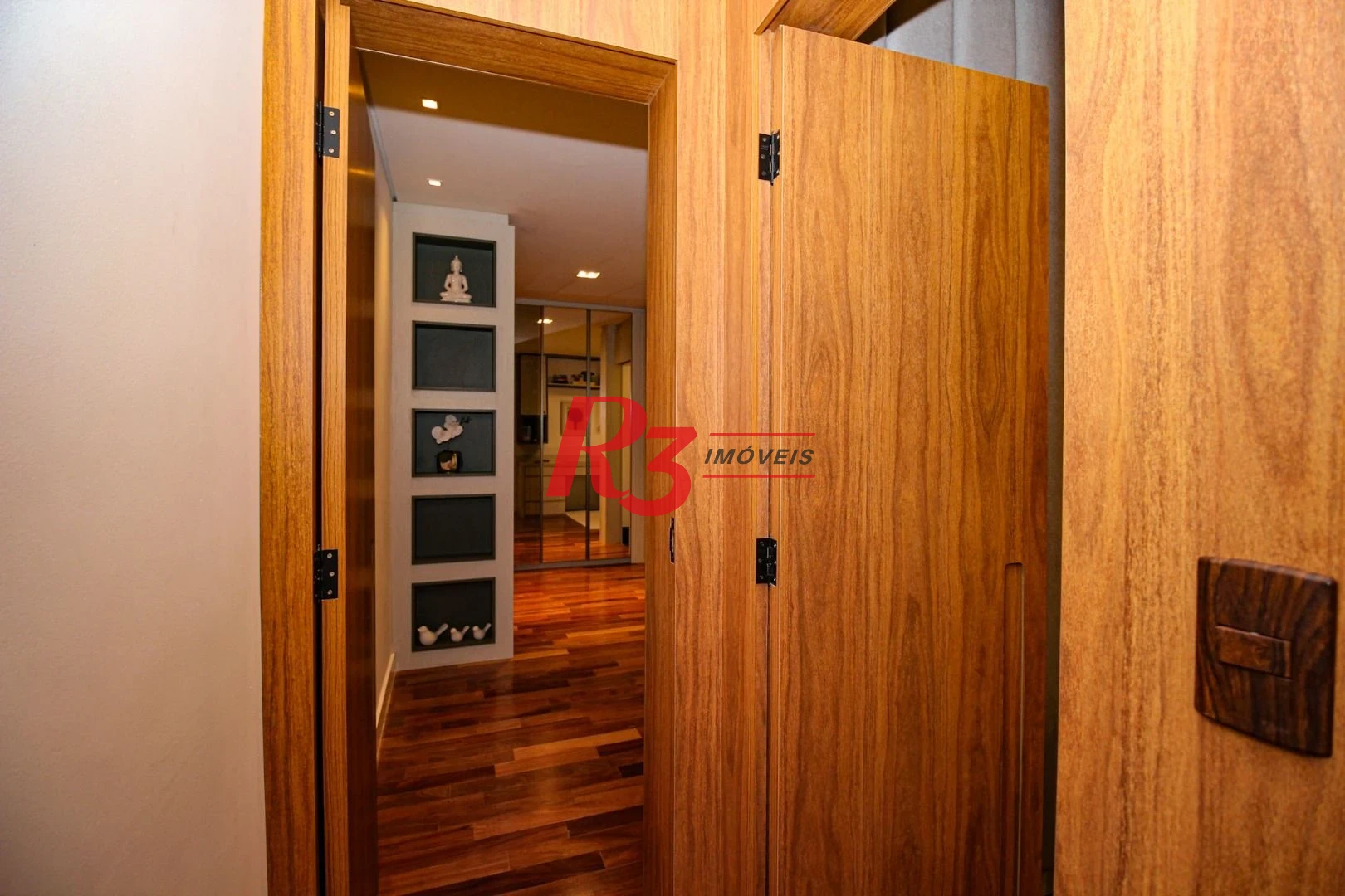 Apartamento com 4 dormitórios à venda, 320 m² por R$ 3.800.000,00 - Boqueirão - Santos/SP