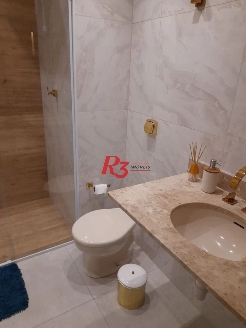 Apartamento com 3 dormitórios à venda, 140 m² por R$ 750.000,00 - Centro - Guarujá/SP
