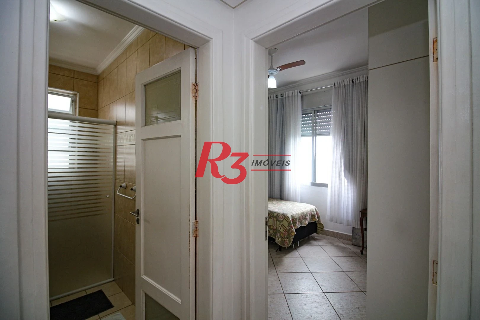 Apartamento com 2 dormitórios à venda, 98 m² por R$ 1.100.000,00 - Embaré - Santos/SP