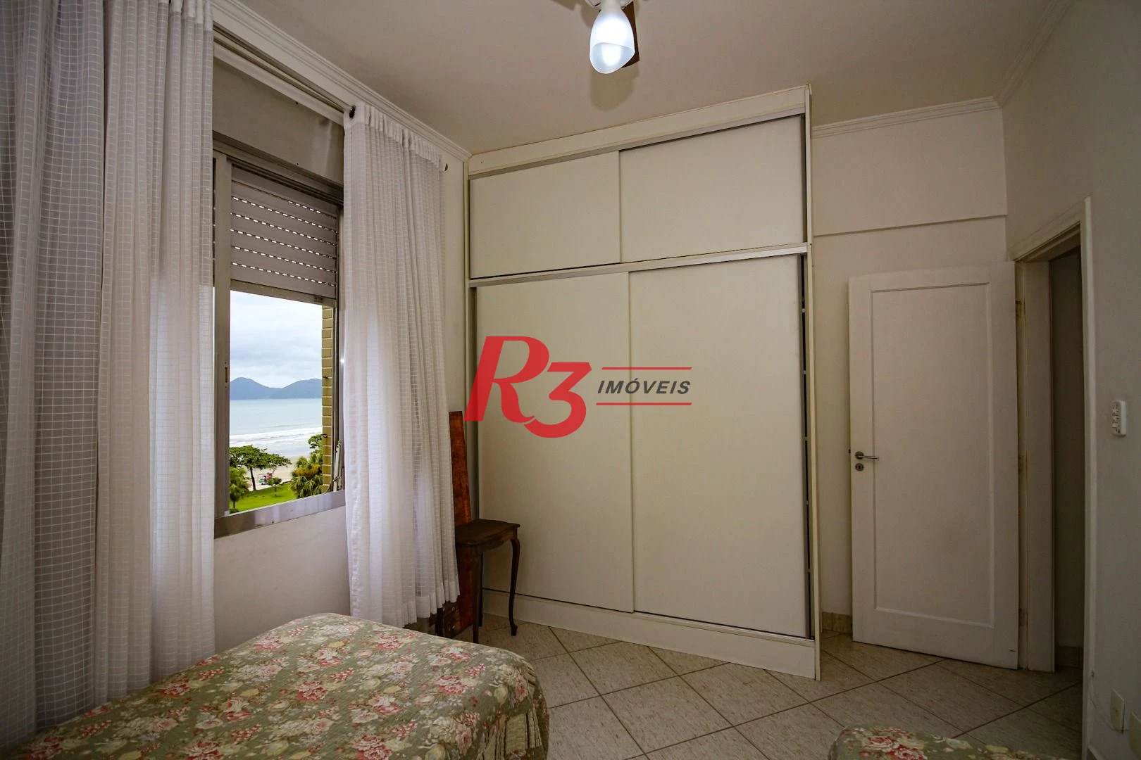 Apartamento com 2 dormitórios à venda, 98 m² por R$ 1.100.000,00 - Embaré - Santos/SP