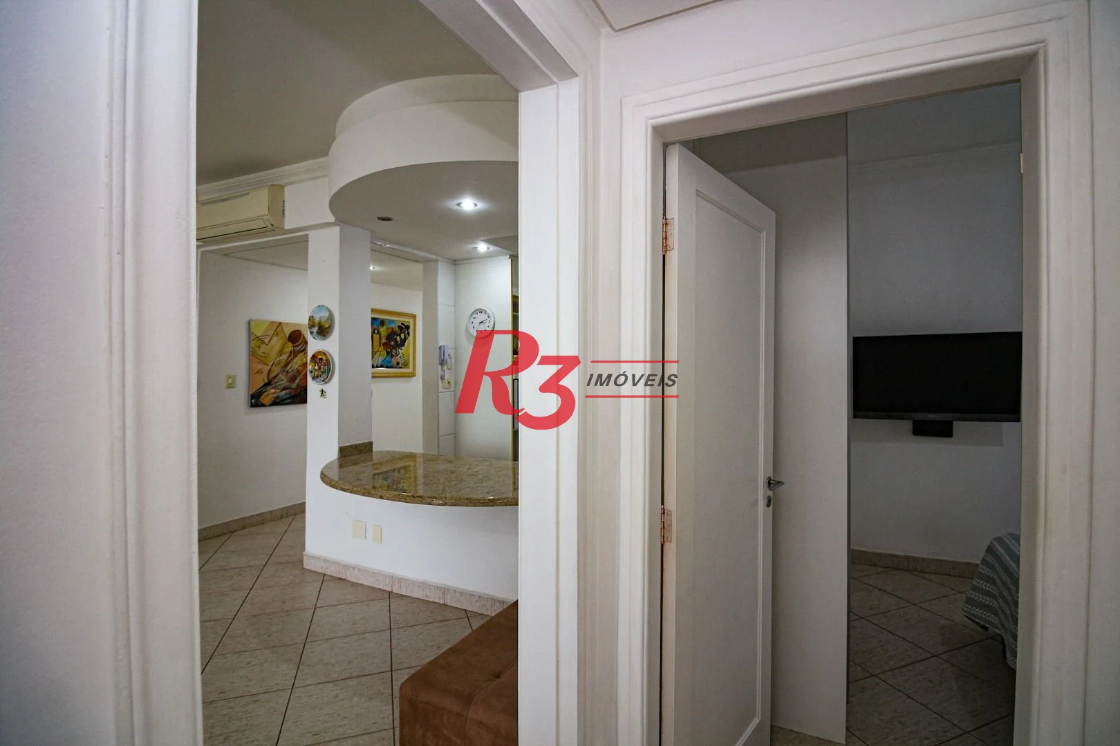 Apartamento com 2 dormitórios à venda, 98 m² por R$ 1.100.000,00 - Embaré - Santos/SP