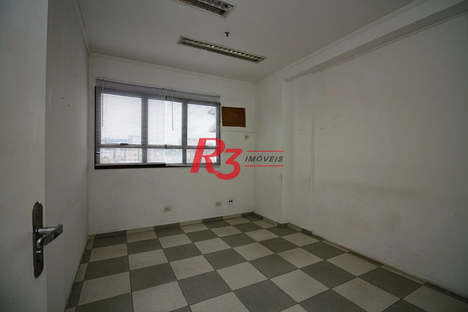 Sala para alugar, 44 m² por R$ 3.000,02/mês - Gonzaga - Santos/SP