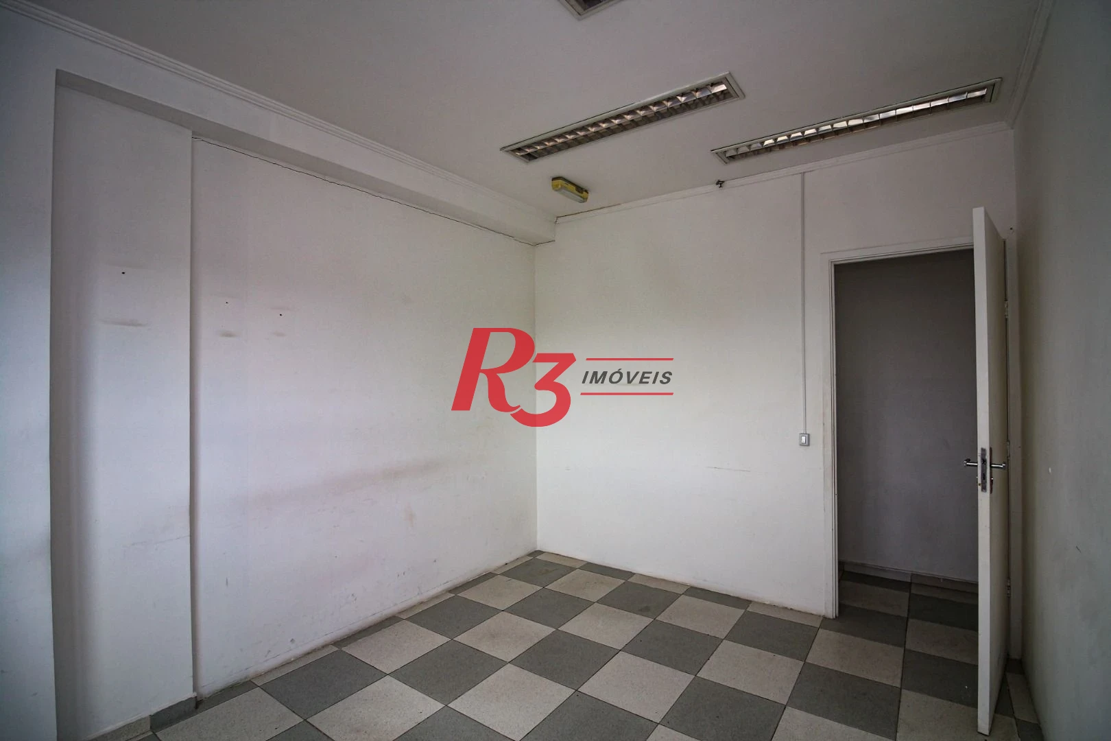 Sala para alugar, 44 m² por R$ 3.000,02/mês - Gonzaga - Santos/SP