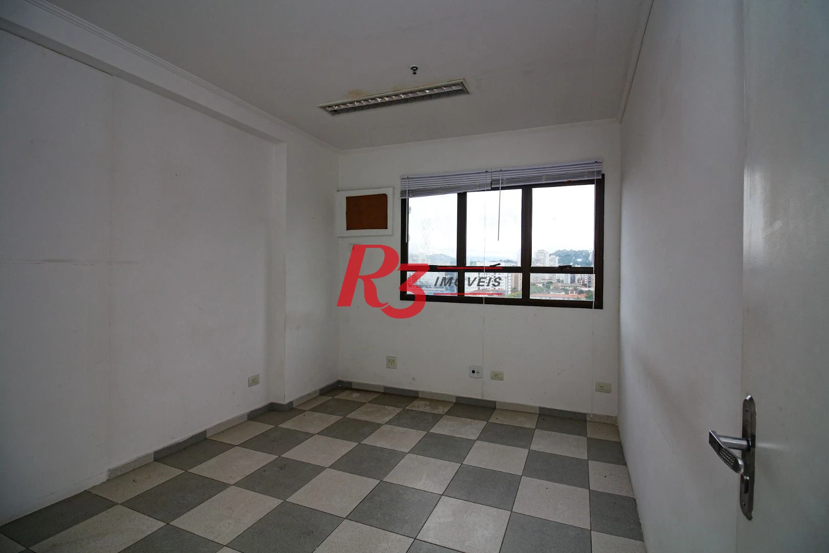 Sala para alugar, 44 m² por R$ 3.000,02/mês - Gonzaga - Santos/SP