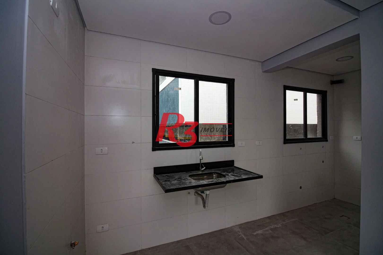 Sobrado à venda, 98 m² - Marapé - Santos/SP