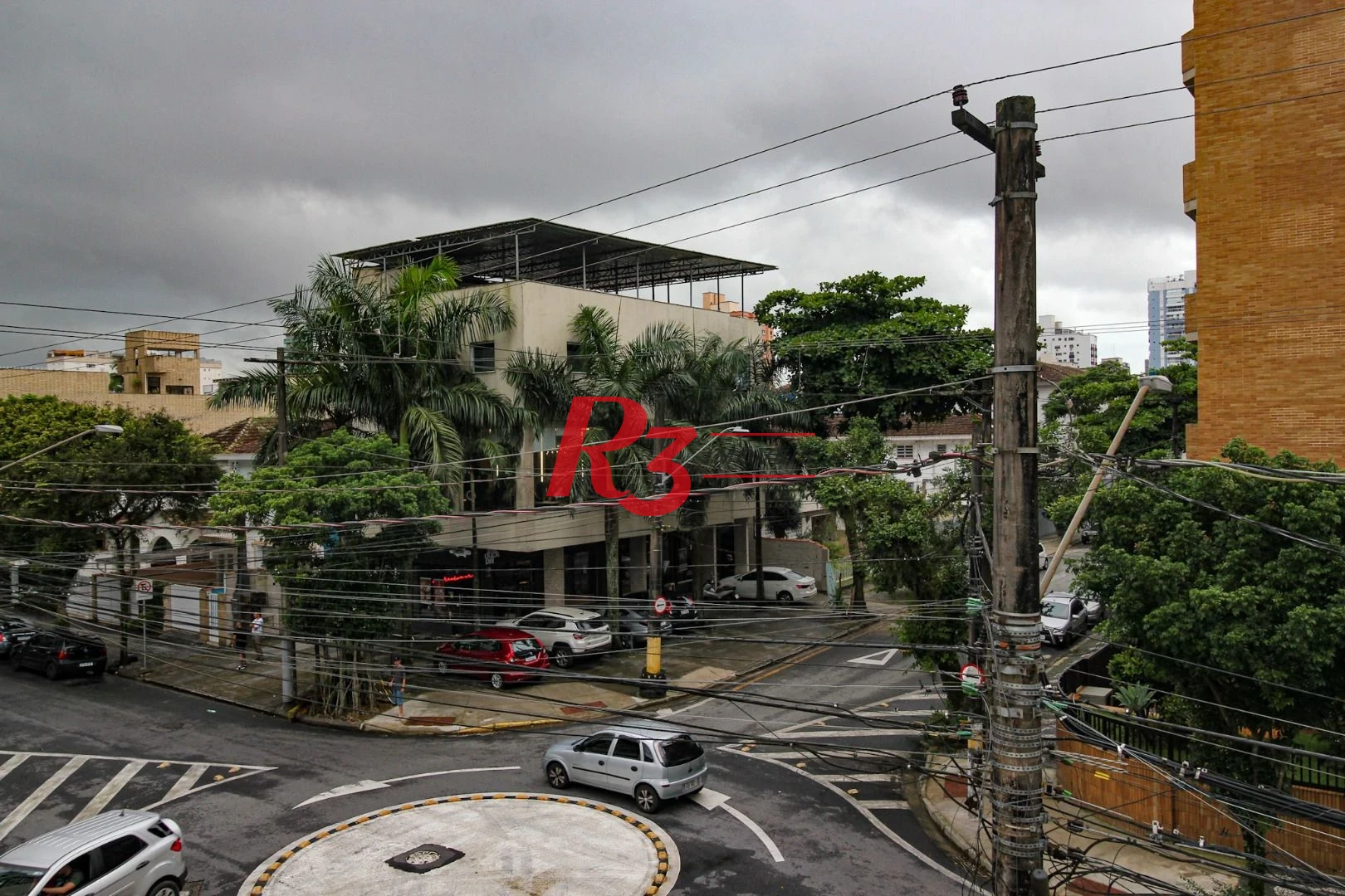 Casa com 3 dormitórios à venda, 155 m² por R$ 1.910.000,00 - Embaré - Santos/SP