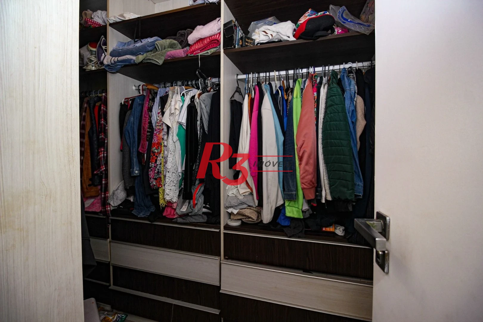 Casa com 3 dormitórios à venda, 155 m² por R$ 1.910.000,00 - Embaré - Santos/SP