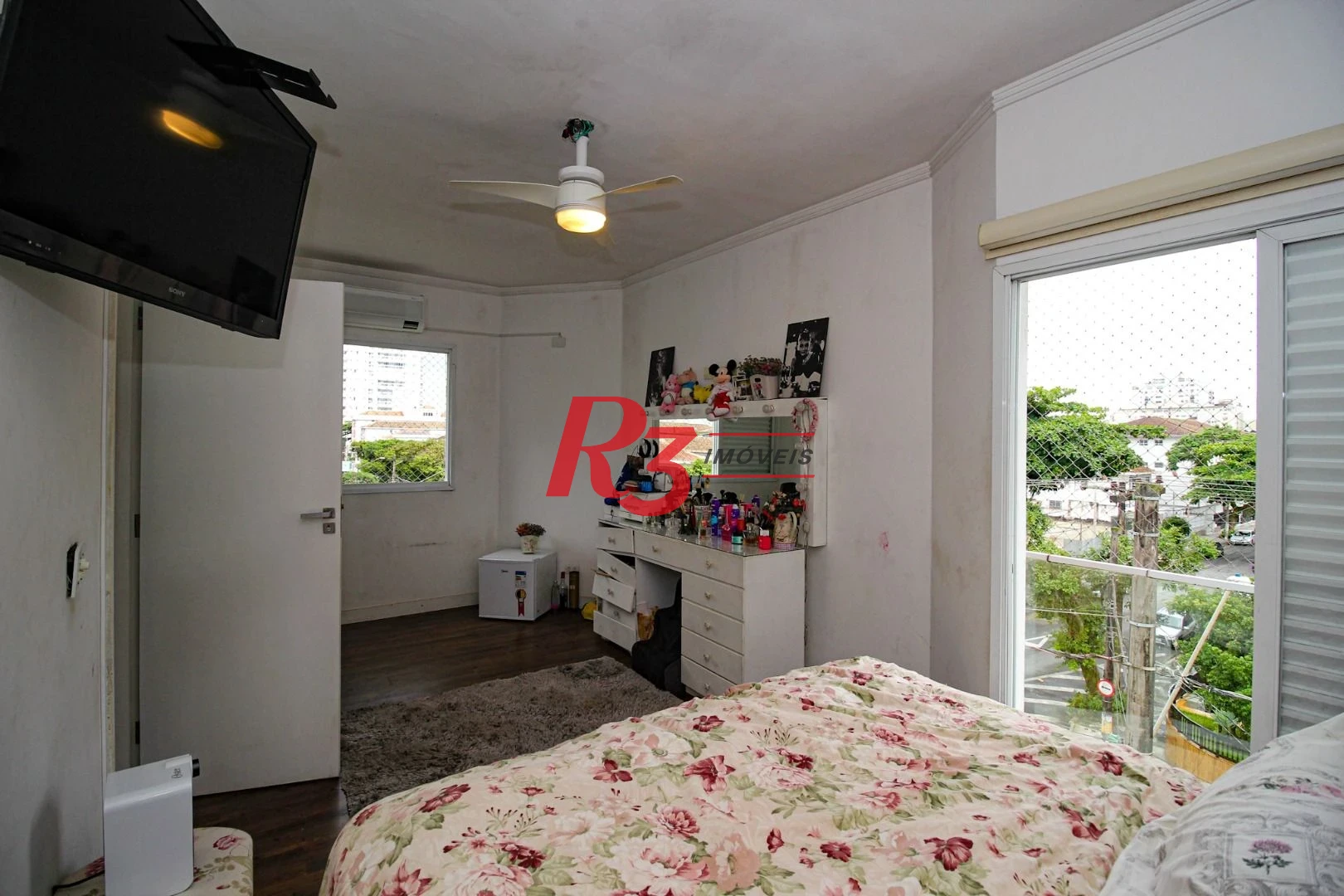 Casa com 3 dormitórios à venda, 155 m² por R$ 1.910.000,00 - Embaré - Santos/SP