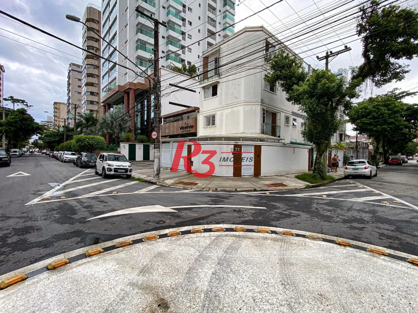 Casa com 3 dormitórios à venda, 155 m² por R$ 1.910.000,00 - Embaré - Santos/SP