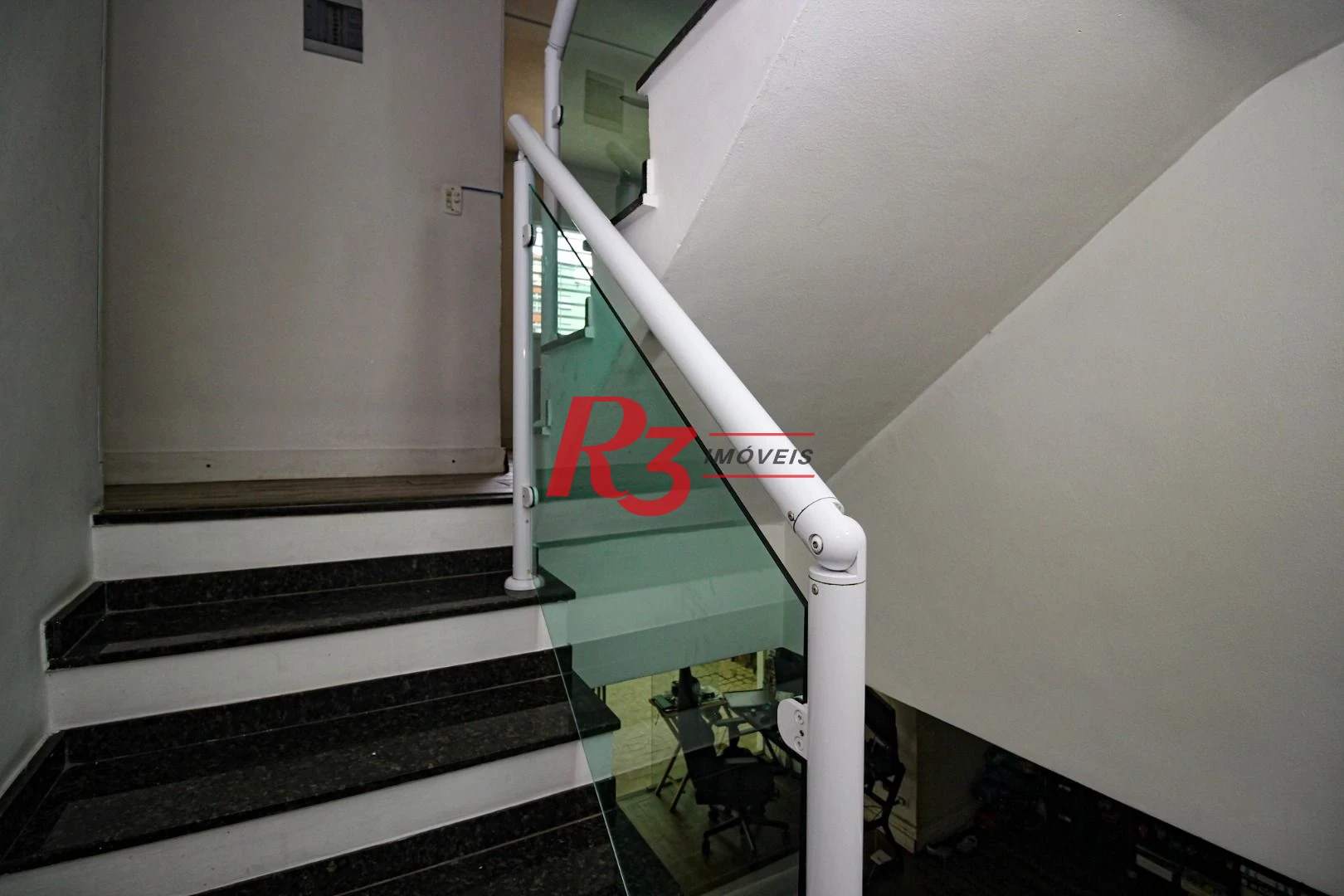 Casa com 3 dormitórios à venda, 155 m² por R$ 1.910.000,00 - Embaré - Santos/SP