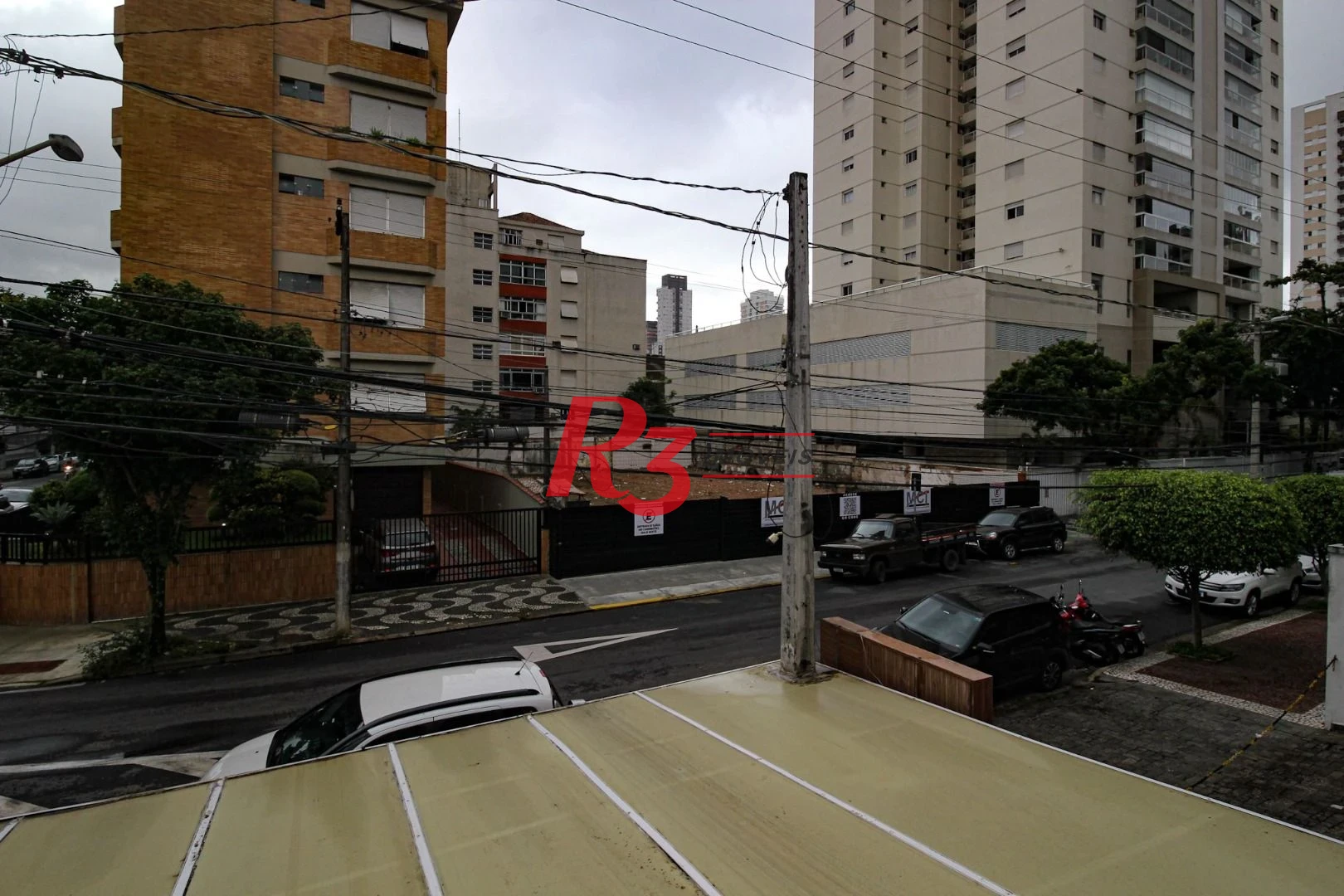 Casa com 3 dormitórios à venda, 155 m² por R$ 1.910.000,00 - Embaré - Santos/SP
