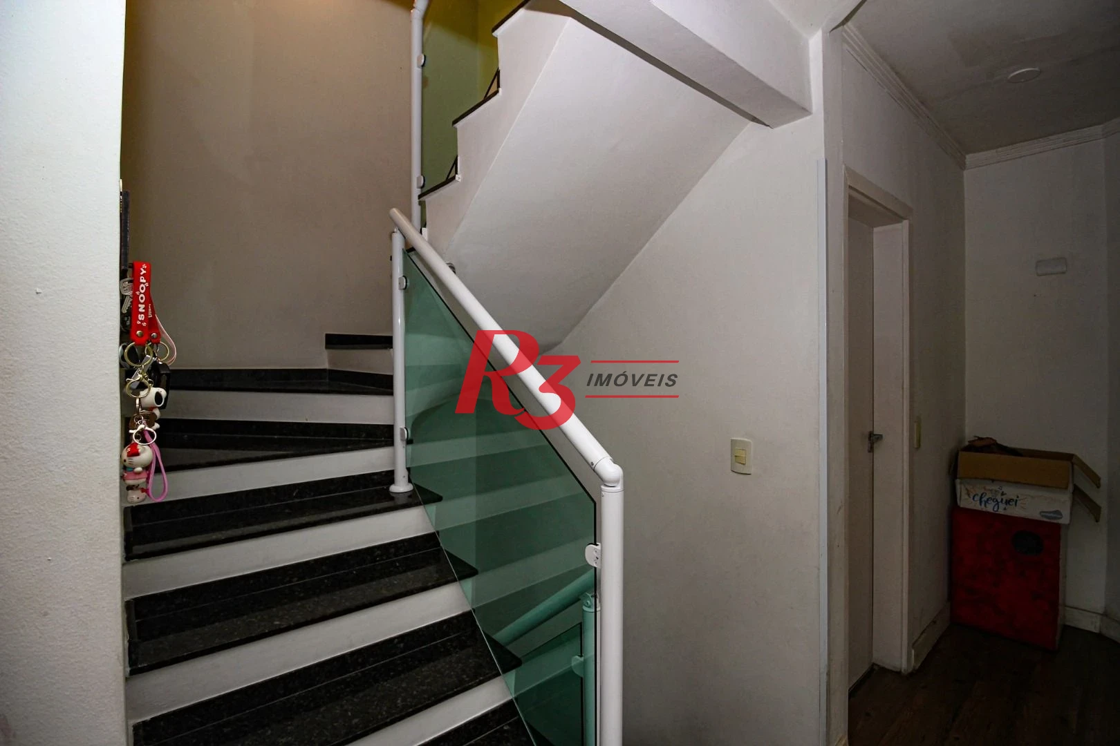 Casa com 3 dormitórios à venda, 155 m² por R$ 1.910.000,00 - Embaré - Santos/SP
