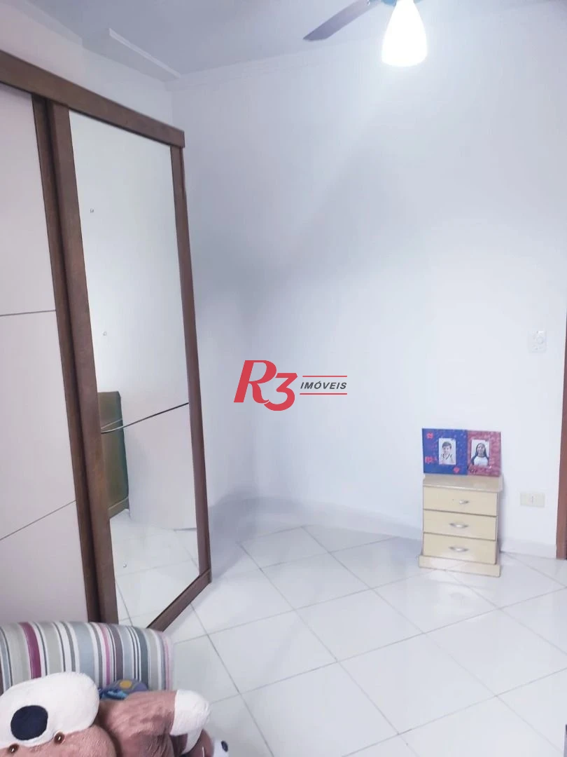 Village com 3 dormitórios à venda, 112 m² por R$ 578.000,00 - Macuco - Santos/SP
