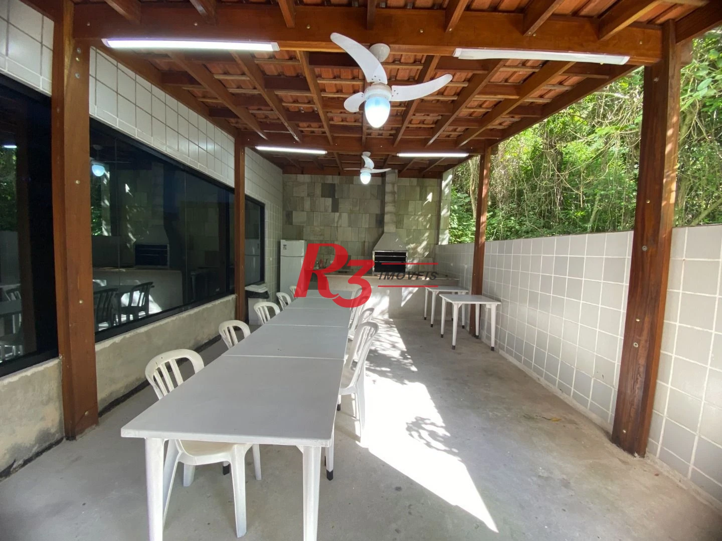 Apartamento com 3 dormitórios para alugar, 120 m² por R$ 6.000,02/mês - Barra Funda - Guarujá/SP
