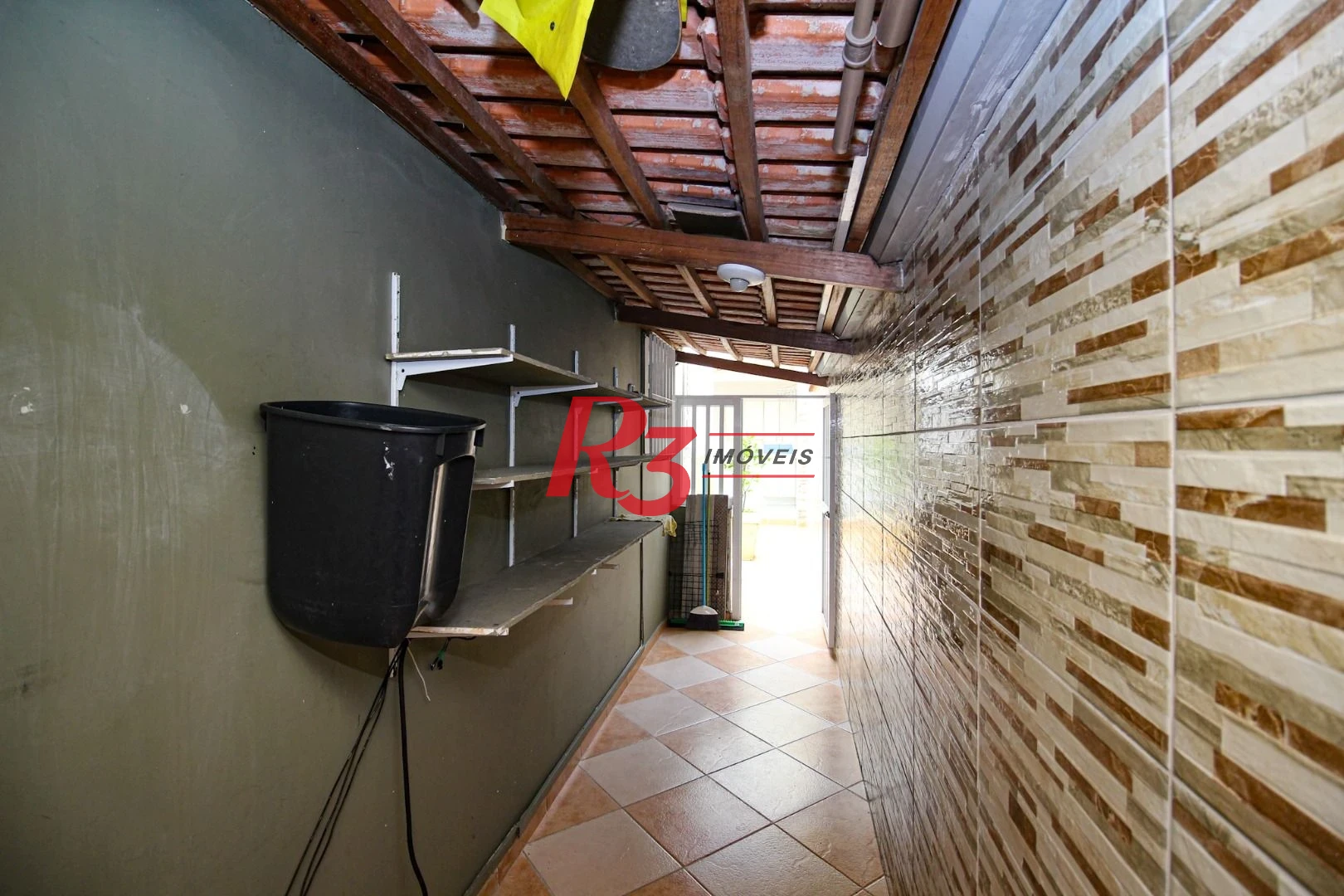 Sobrado com 3 dormitórios à venda, 136 m² por R$ 780.000,00 - Vila Valença - São Vicente/SP