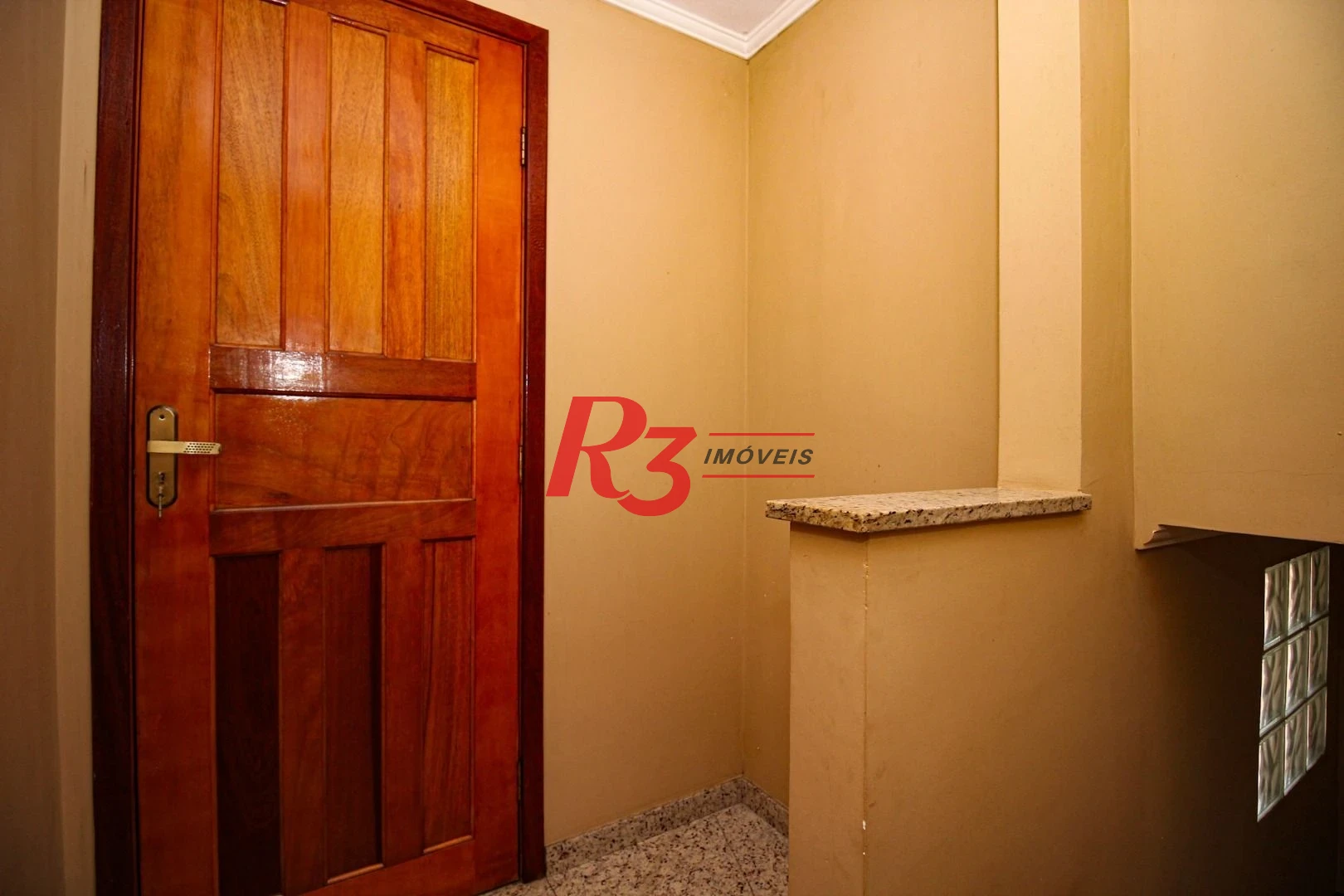 Sobrado com 3 dormitórios à venda, 136 m² por R$ 780.000,00 - Vila Valença - São Vicente/SP