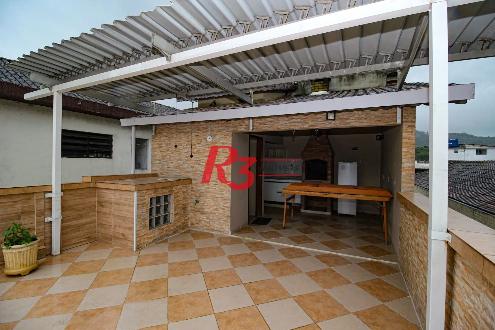 Sobrado com 3 dormitórios à venda, 136 m² por R$ 780.000,00 - Vila Valença - São Vicente/SP
