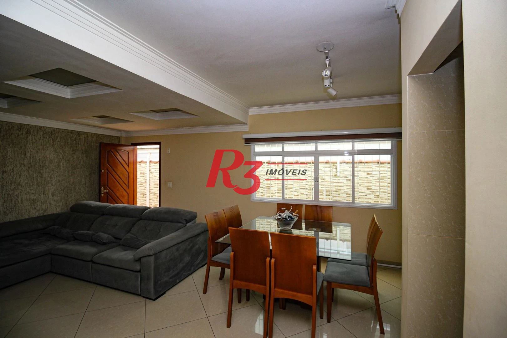 Sobrado com 3 dormitórios à venda, 136 m² por R$ 780.000,00 - Vila Valença - São Vicente/SP
