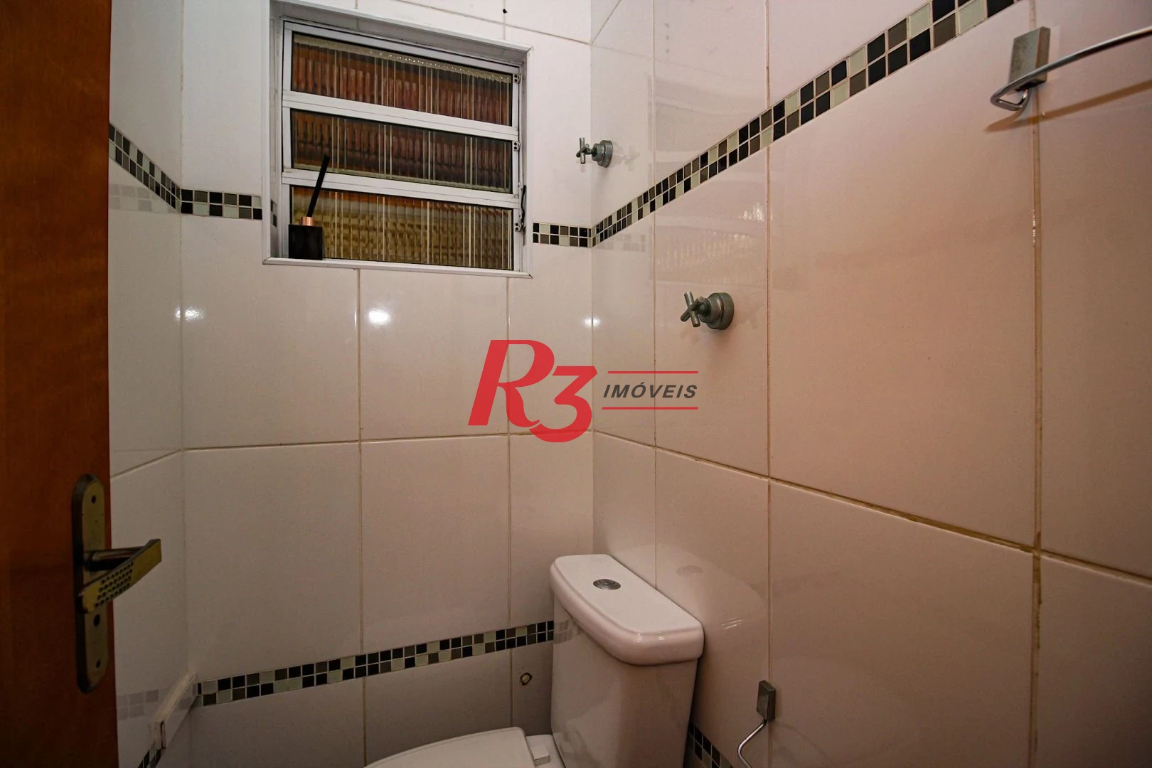 Sobrado com 3 dormitórios à venda, 136 m² por R$ 780.000,00 - Vila Valença - São Vicente/SP