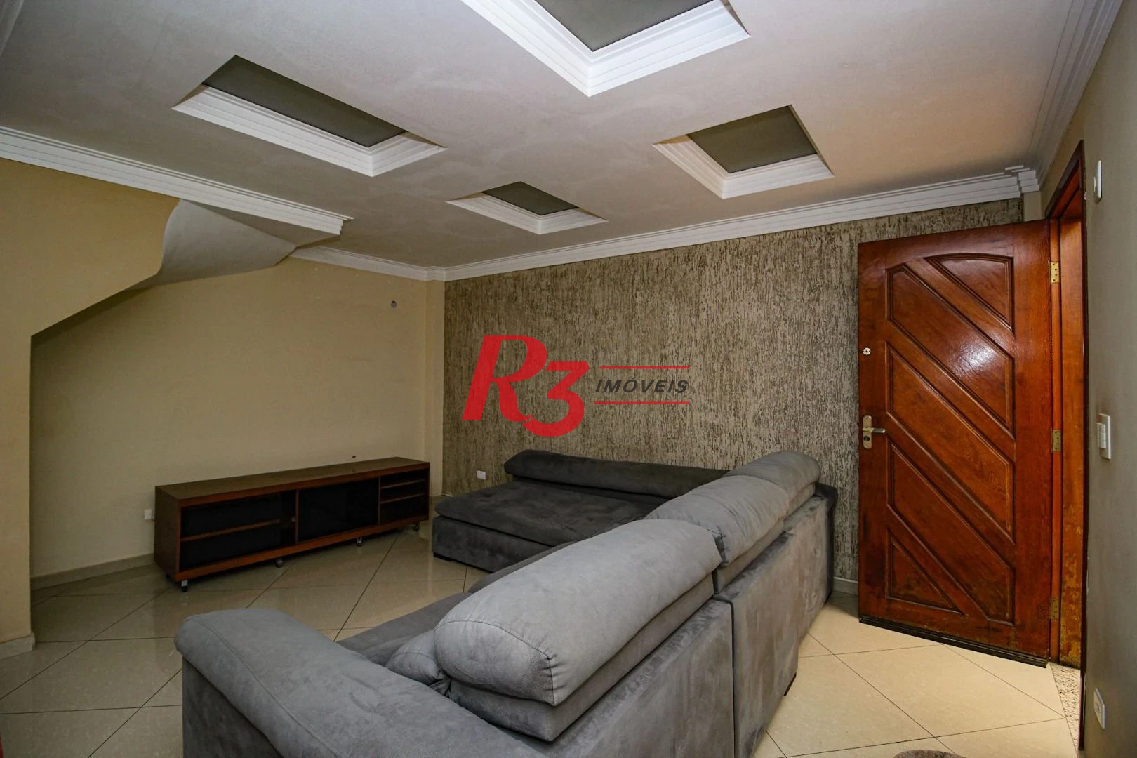 Sobrado com 3 dormitórios à venda, 136 m² por R$ 780.000,00 - Vila Valença - São Vicente/SP