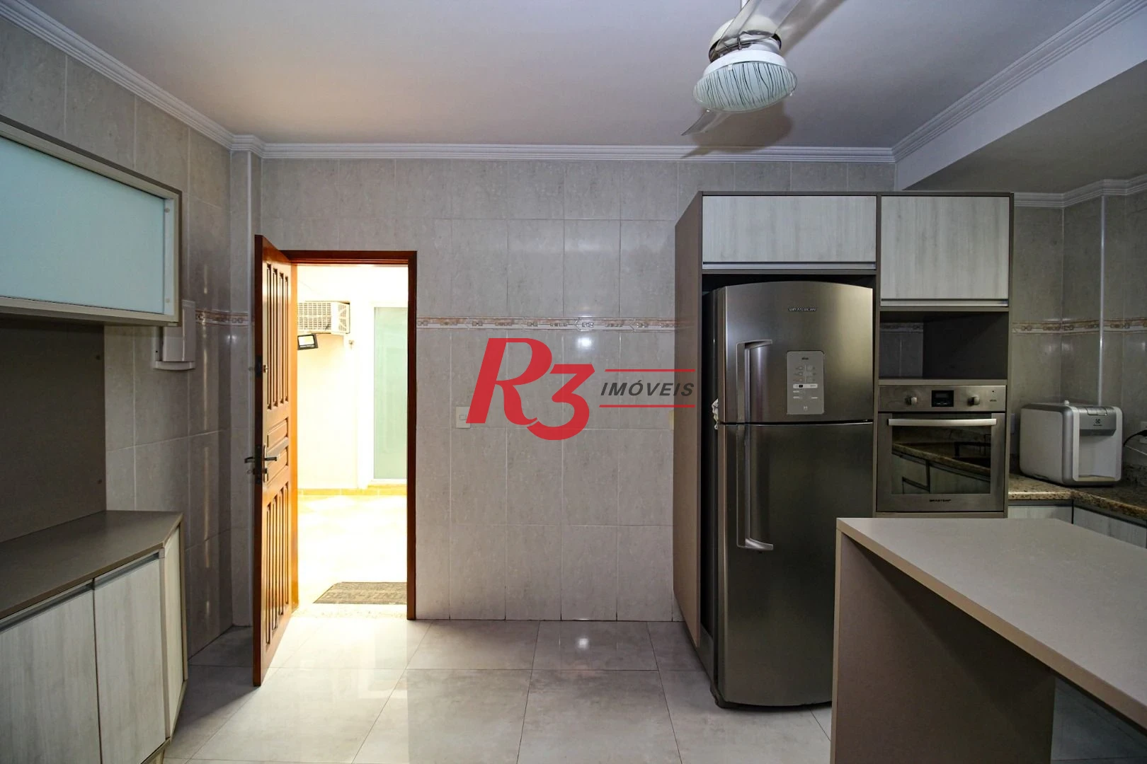 Sobrado com 3 dormitórios à venda, 136 m² por R$ 780.000,00 - Vila Valença - São Vicente/SP