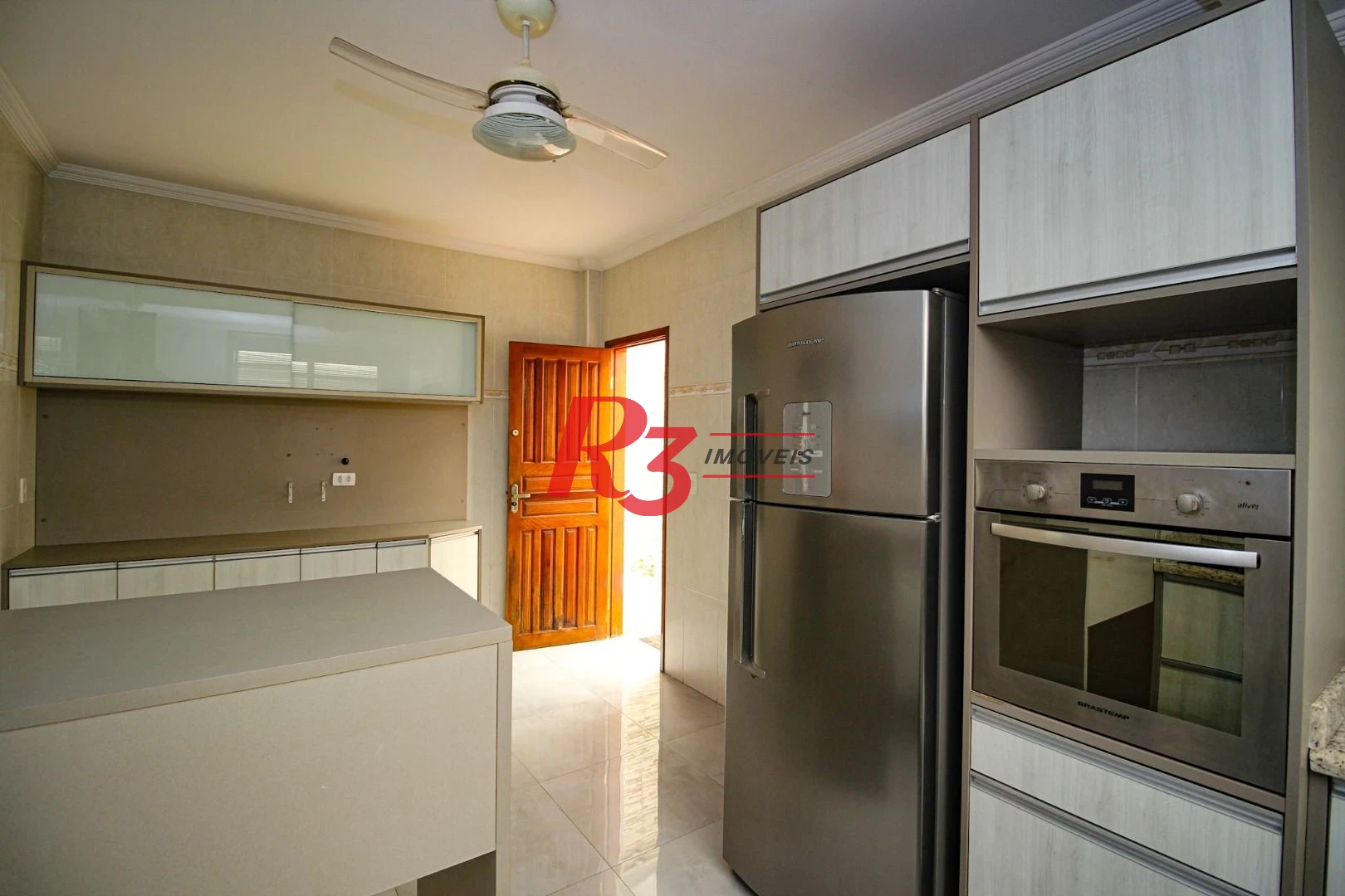Sobrado com 3 dormitórios à venda, 136 m² por R$ 780.000,00 - Vila Valença - São Vicente/SP