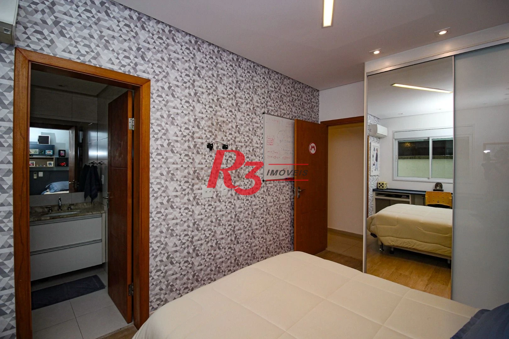 Village à venda, 227 m² por R$ 3.000.000,00 - Ponta da Praia - Santos/SP