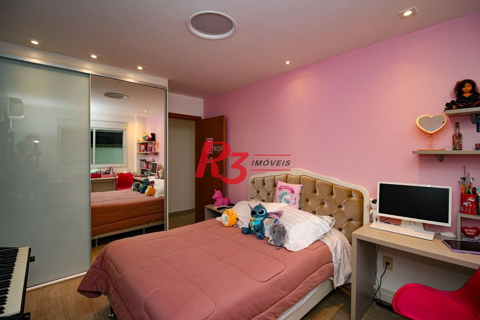Village à venda, 227 m² por R$ 3.000.000,00 - Ponta da Praia - Santos/SP