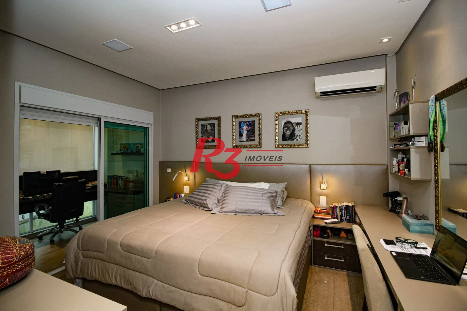 Village à venda, 227 m² por R$ 3.000.000,00 - Ponta da Praia - Santos/SP