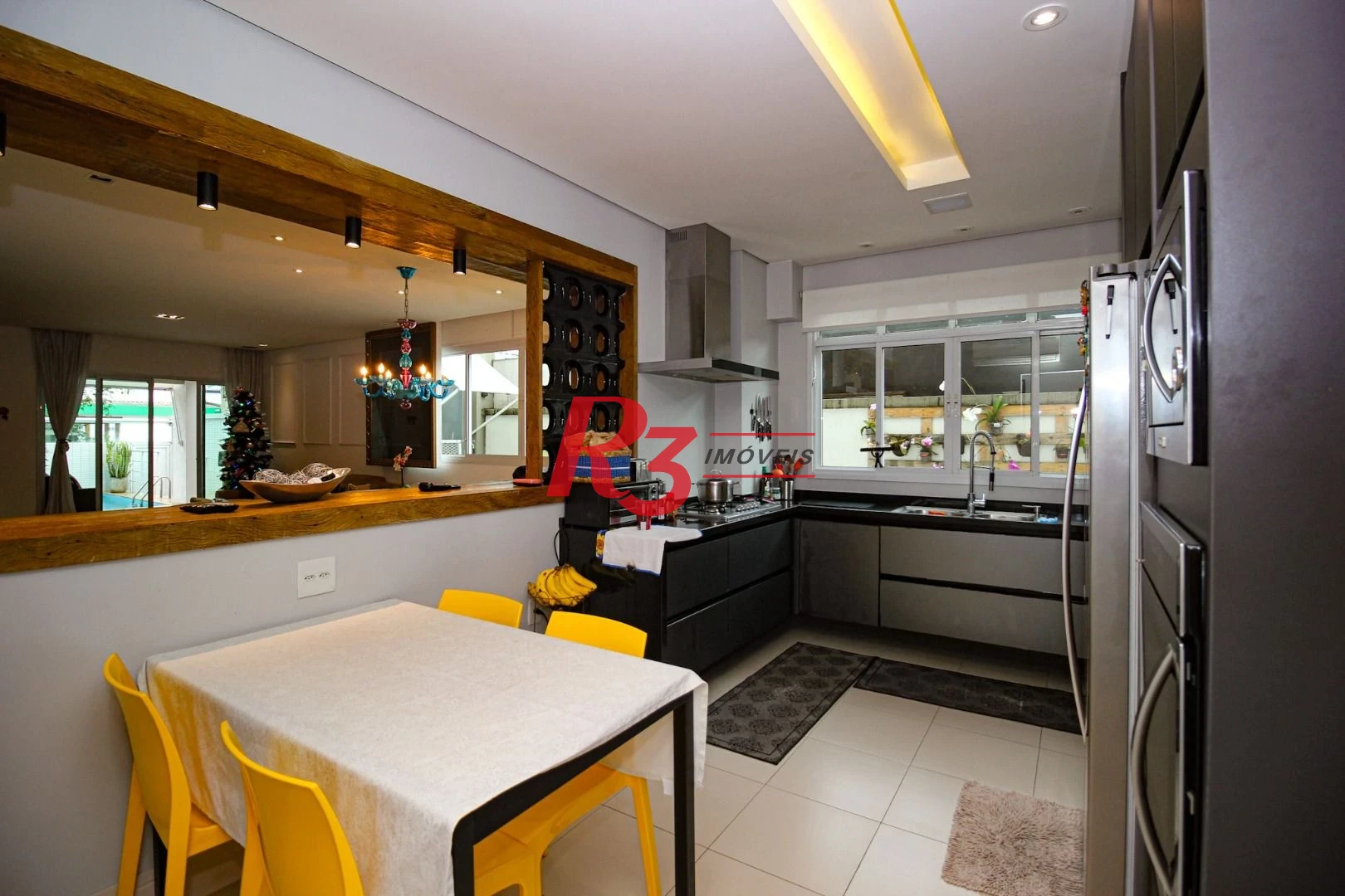 Village à venda, 227 m² por R$ 3.000.000,00 - Ponta da Praia - Santos/SP