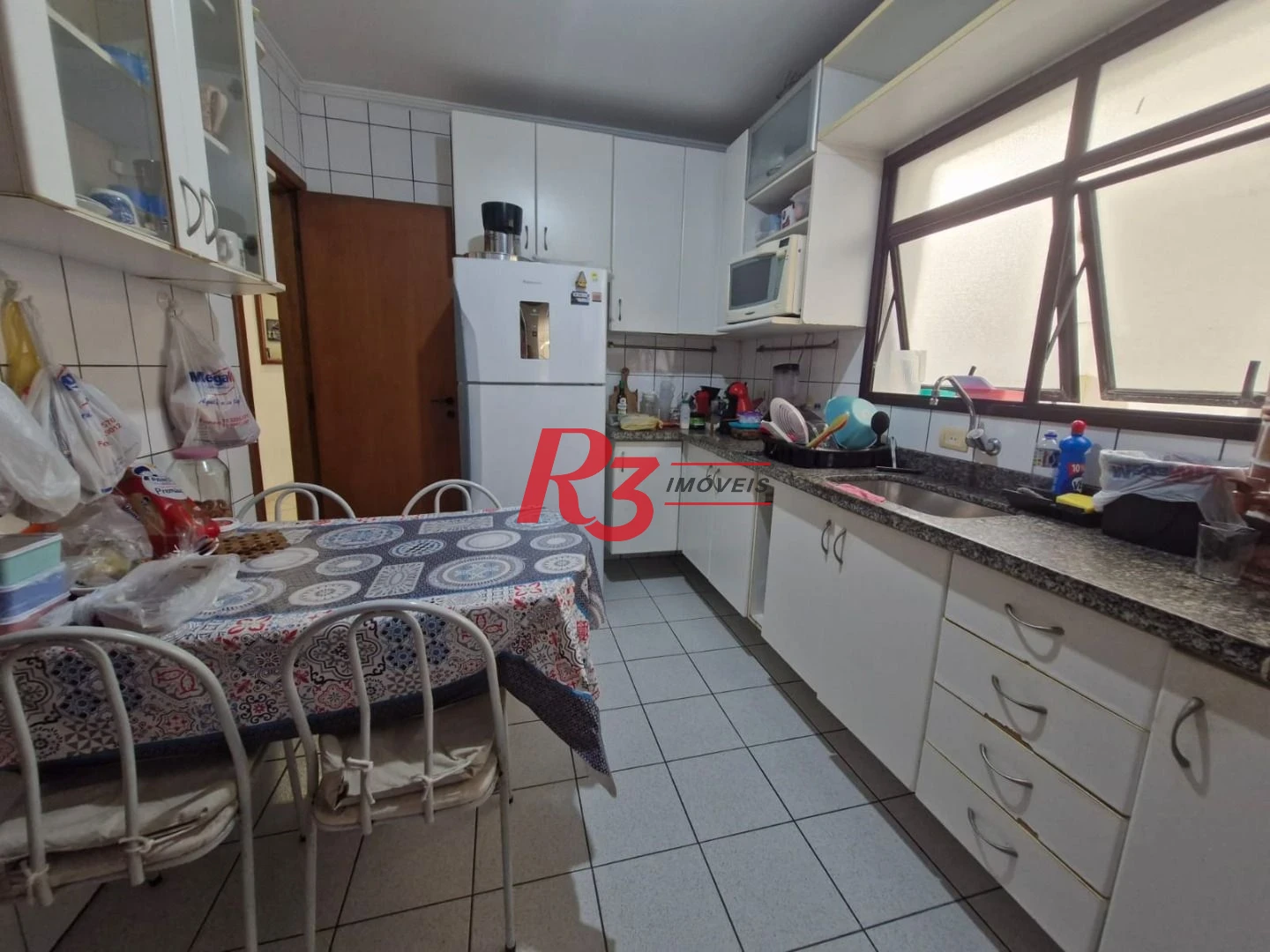 Apartamento com 2 dormitórios à venda, 83 m² por R$ 650.000,00 - Pompéia - Santos/SP
