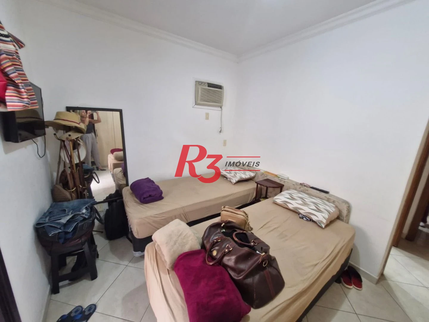 Apartamento com 2 dormitórios à venda, 83 m² por R$ 650.000,00 - Pompéia - Santos/SP