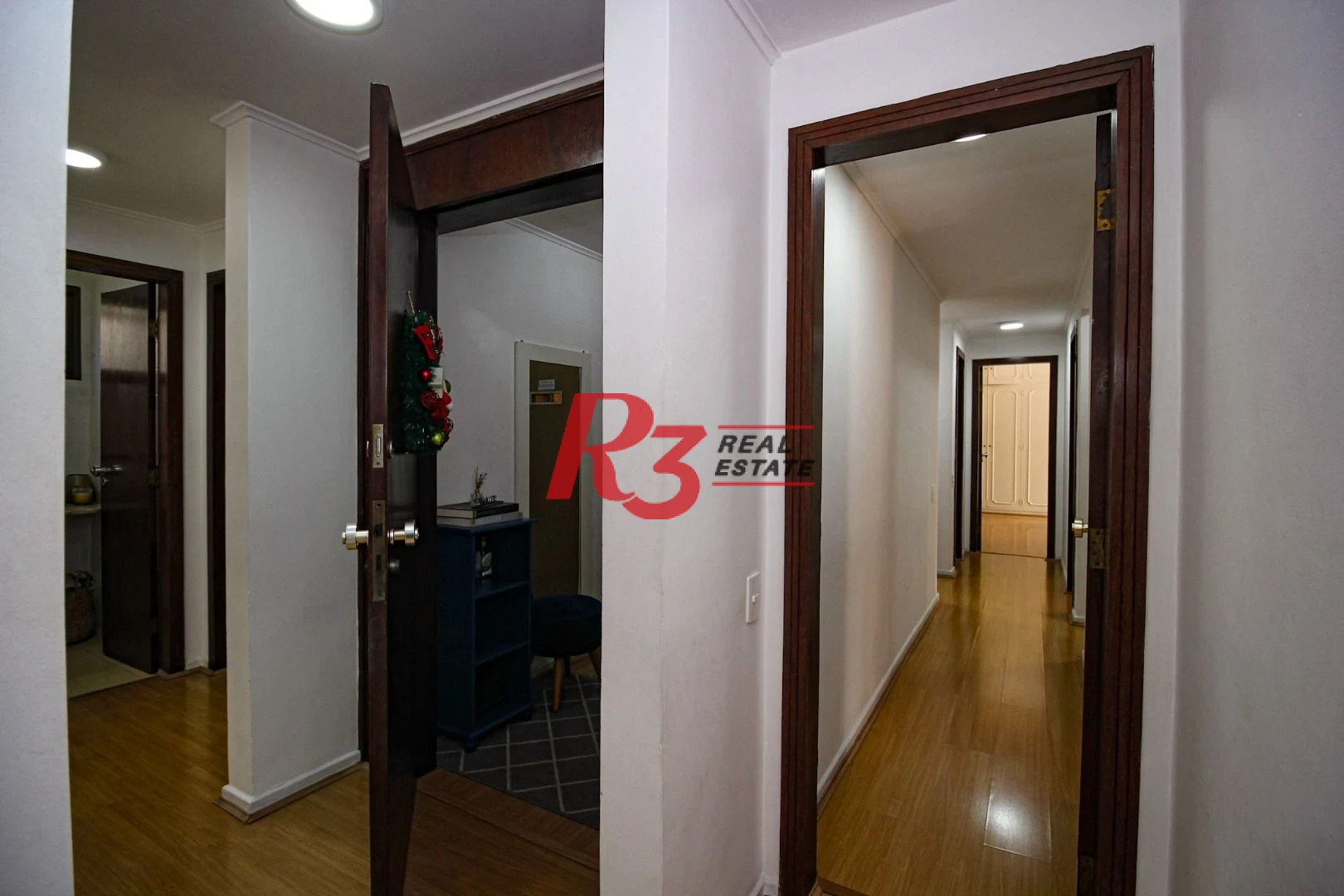 Apartamento com 3 dormitórios para alugar, 170 m² por R$ 7.800,00/ano - Boqueirão - Santos/SP