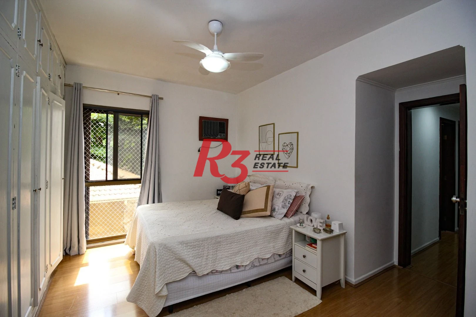 Apartamento com 3 dormitórios para alugar, 170 m² por R$ 7.800,00/ano - Boqueirão - Santos/SP