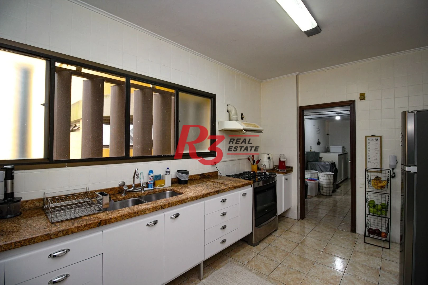 Apartamento com 3 dormitórios para alugar, 170 m² por R$ 7.800,00/ano - Boqueirão - Santos/SP