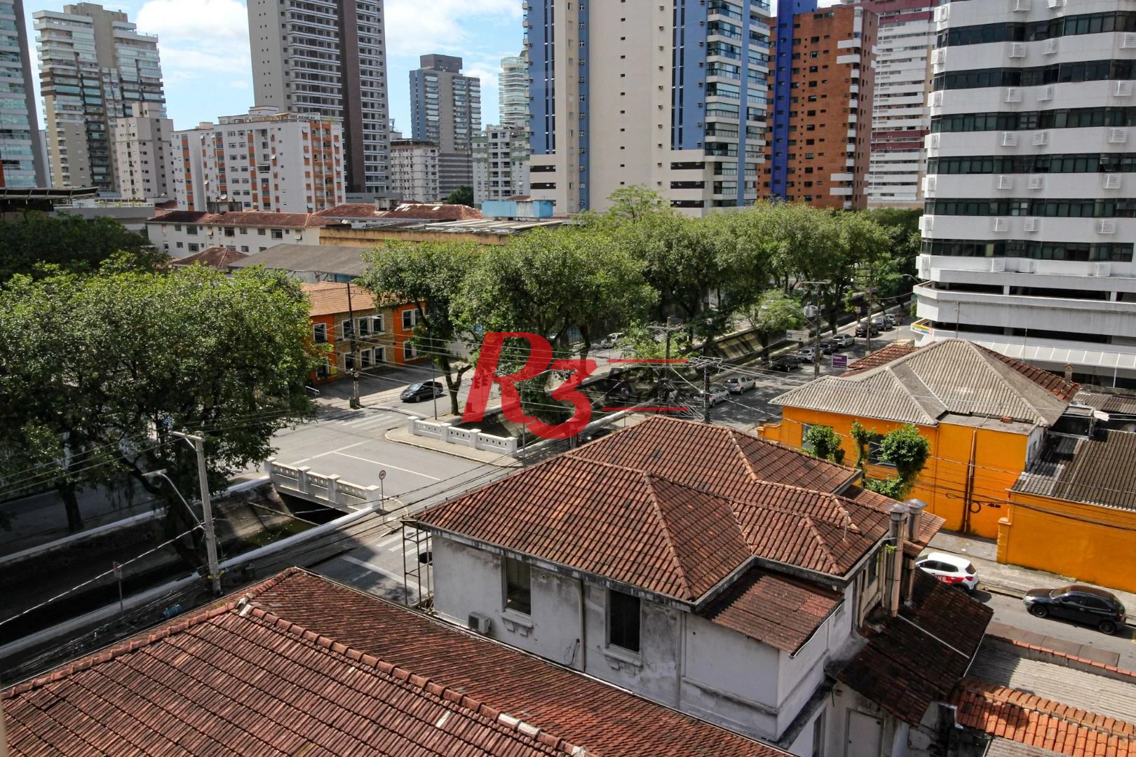 Apartamento com 3 dormitórios à venda, 136 m² por R$ 1.060.000,00 - Pompéia - Santos/SP