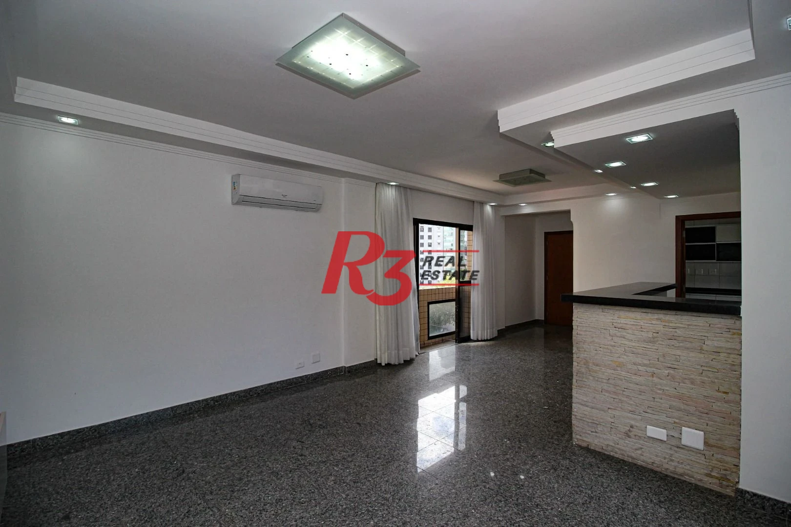 Apartamento com 3 dormitórios à venda, 136 m² por R$ 1.060.000,00 - Pompéia - Santos/SP