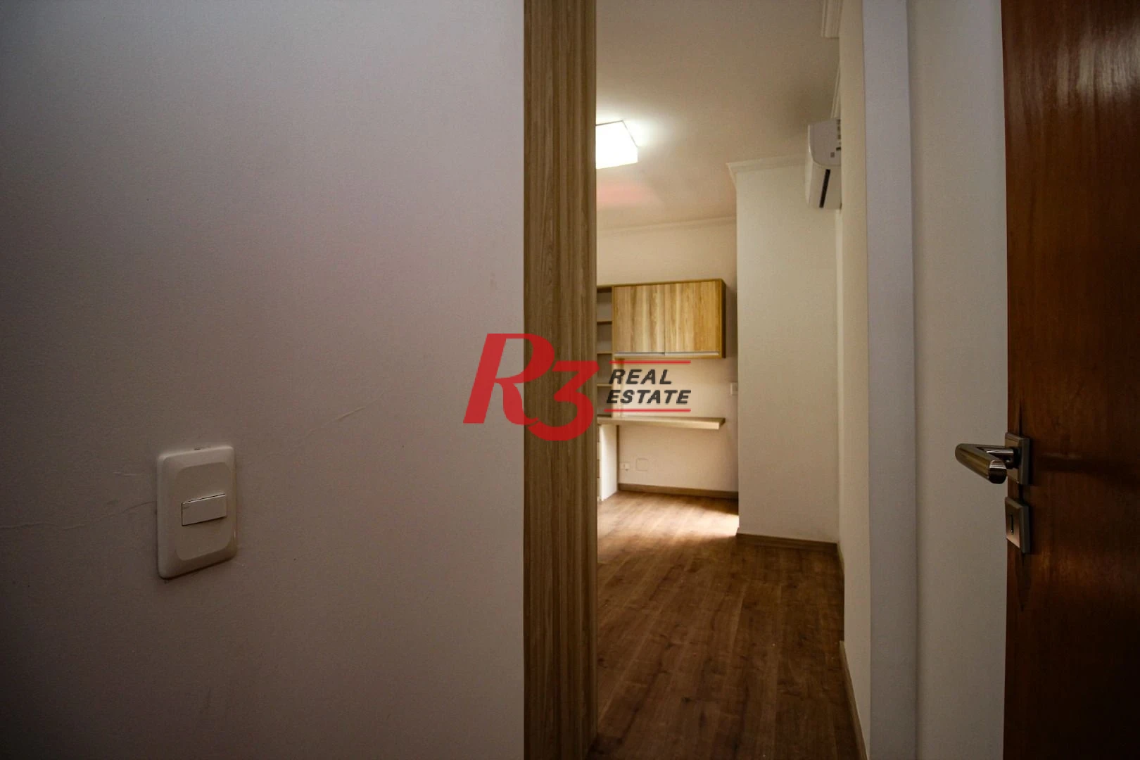 Apartamento com 3 dormitórios à venda, 136 m² por R$ 1.060.000,00 - Pompéia - Santos/SP