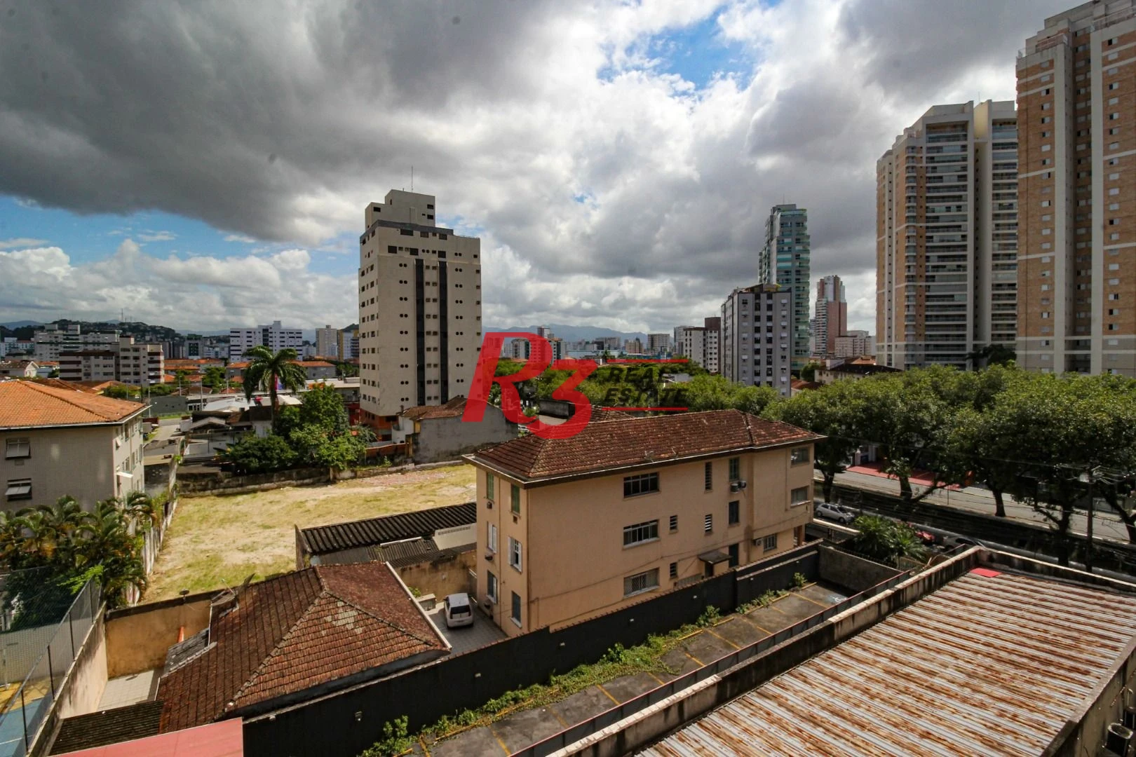 Apartamento com 3 dormitórios à venda, 136 m² por R$ 1.060.000,00 - Pompéia - Santos/SP