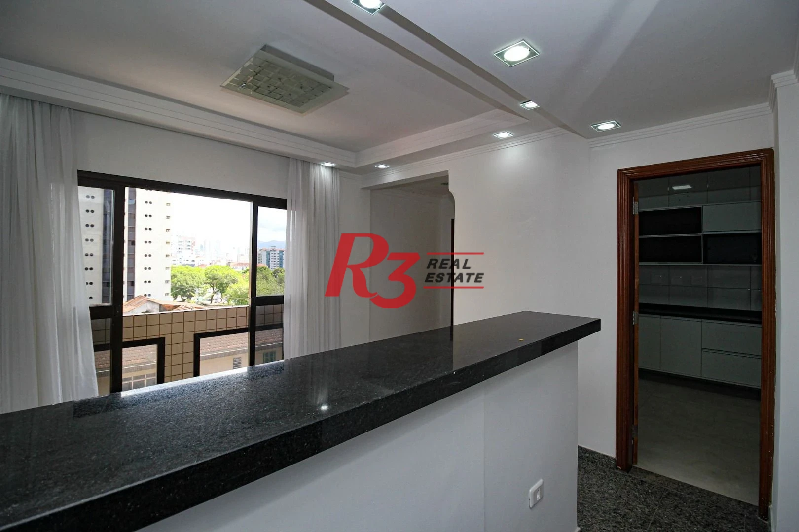 Apartamento com 3 dormitórios à venda, 136 m² por R$ 1.060.000,00 - Pompéia - Santos/SP