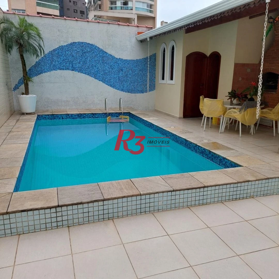 Sobrado com 3 dormitórios à venda, 276 m² por R$ 2.630.000,00 - Boqueirão - Santos/SP