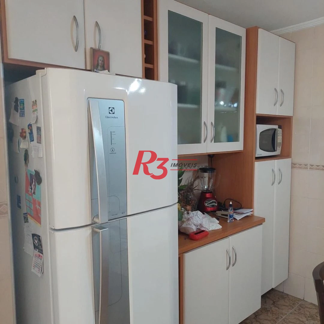 Sobrado com 3 dormitórios à venda, 276 m² por R$ 2.630.000,00 - Boqueirão - Santos/SP