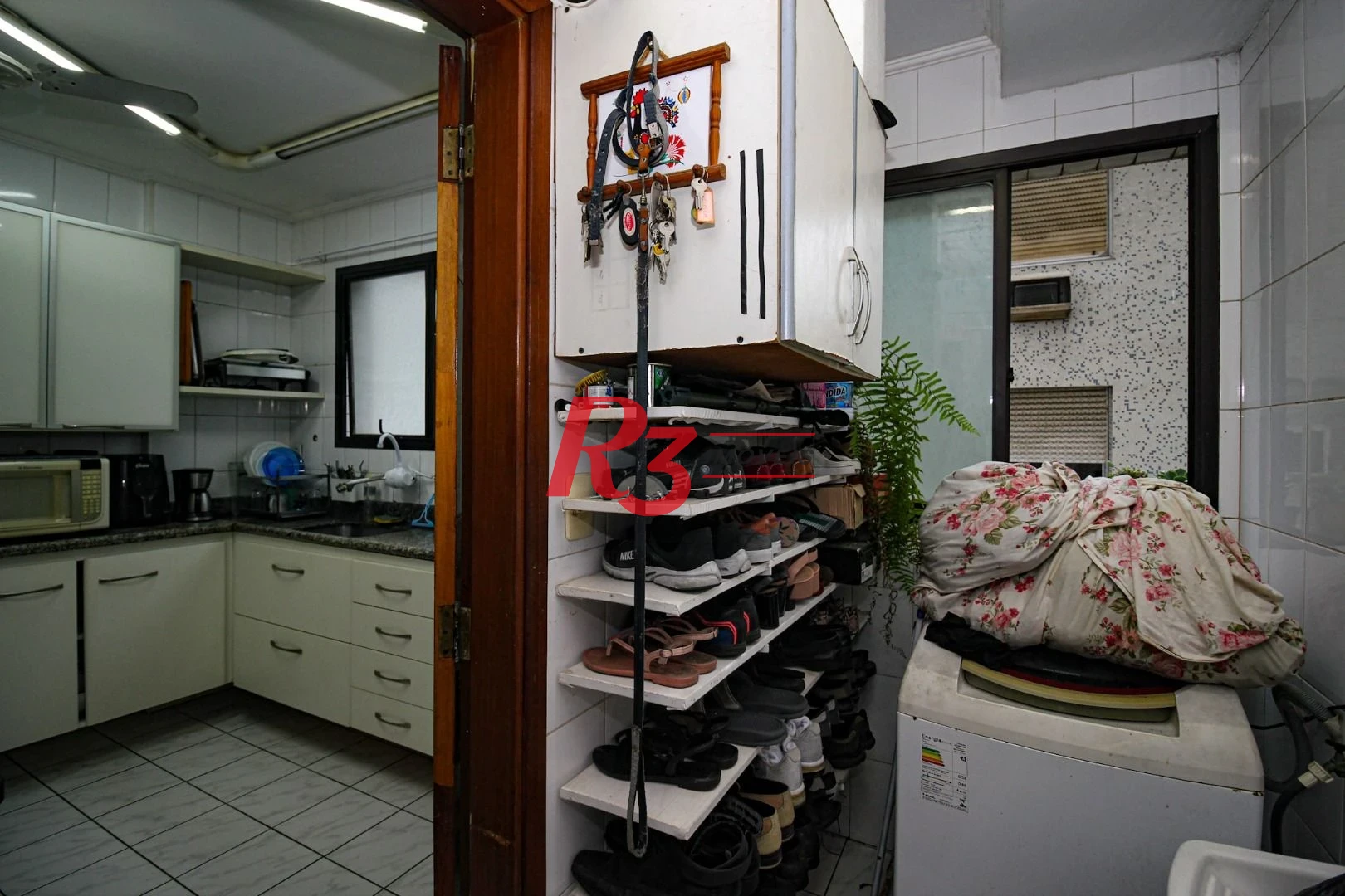 Apartamento com 2 dormitórios à venda, 82 m² por R$ 620.000,00 - Embaré - Santos/SP