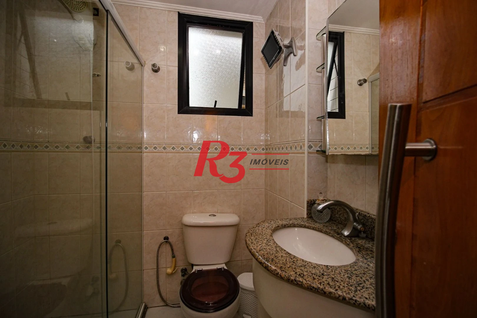 Apartamento com 2 dormitórios à venda, 82 m² por R$ 620.000,00 - Embaré - Santos/SP