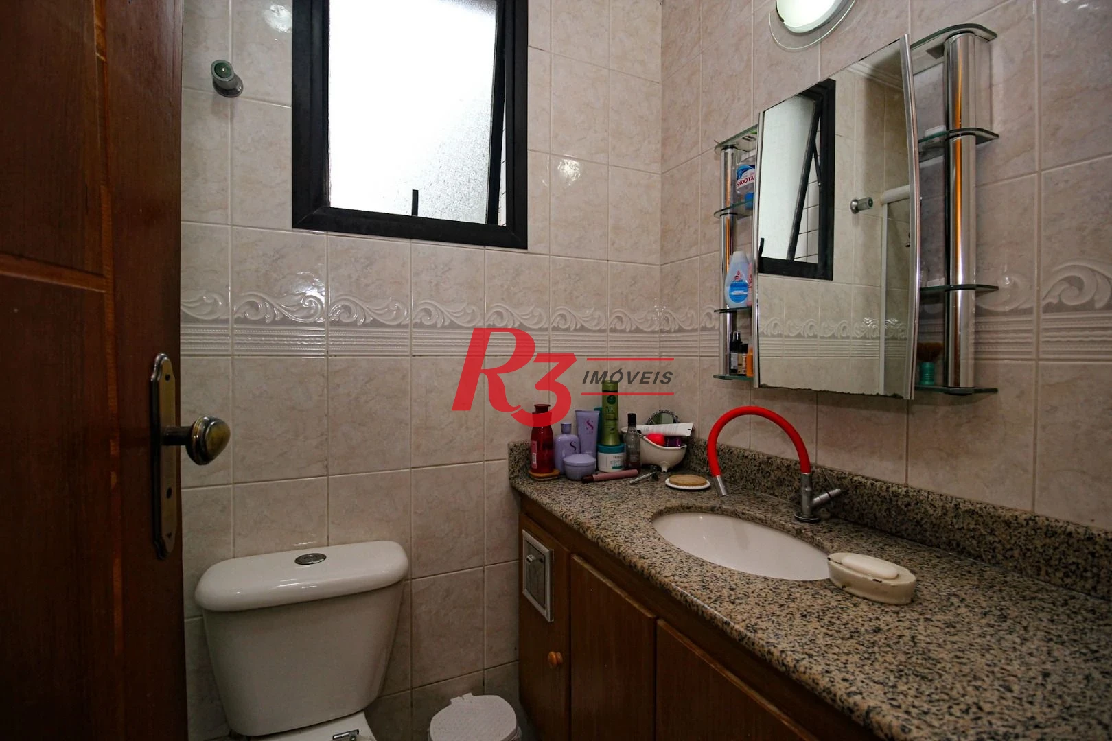 Apartamento com 2 dormitórios à venda, 82 m² por R$ 620.000,00 - Embaré - Santos/SP