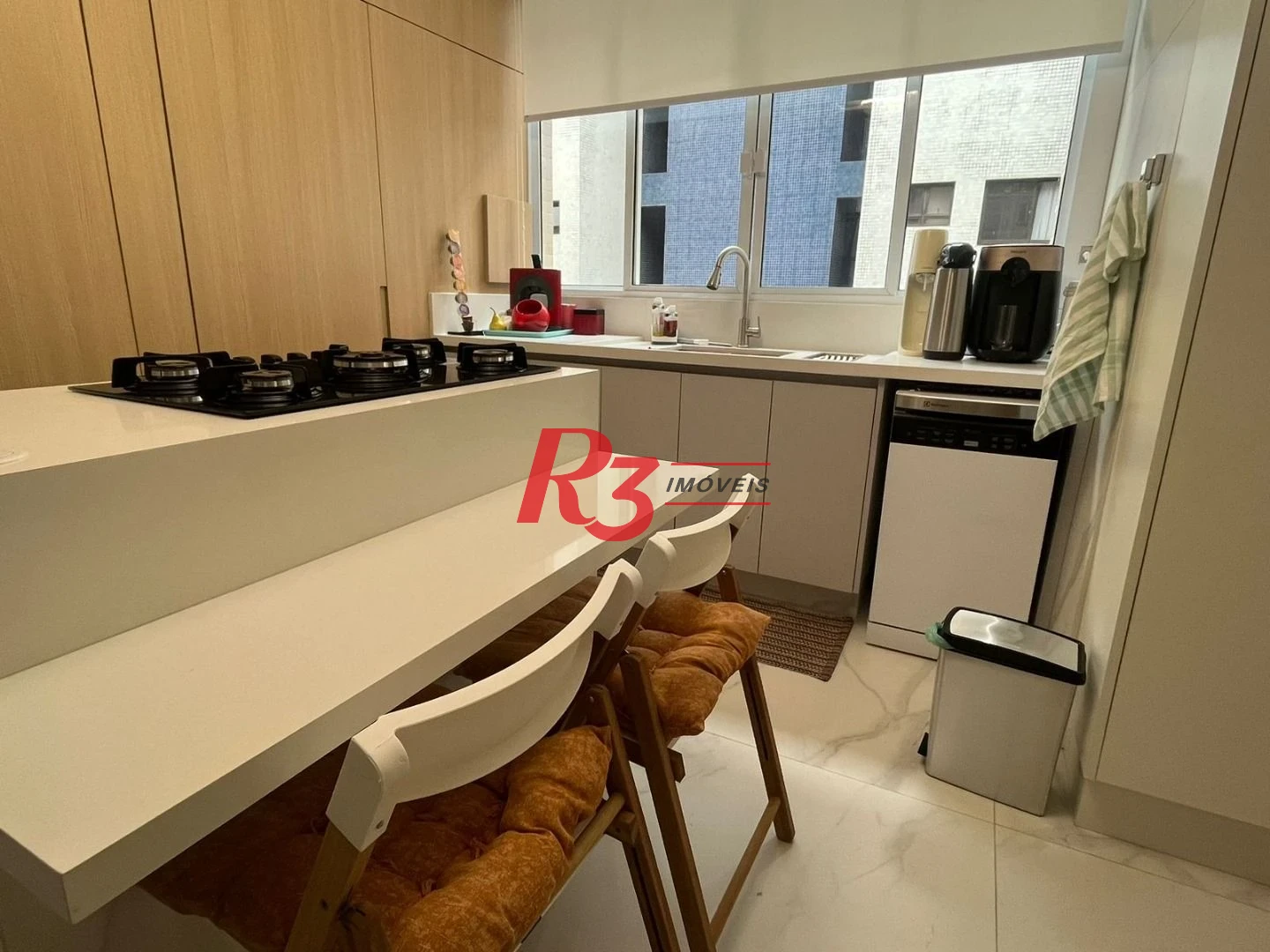 Apartamento com 3 dormitórios à venda, 87 m² por R$ 950.000,00 - Boqueirão - Santos/SP
