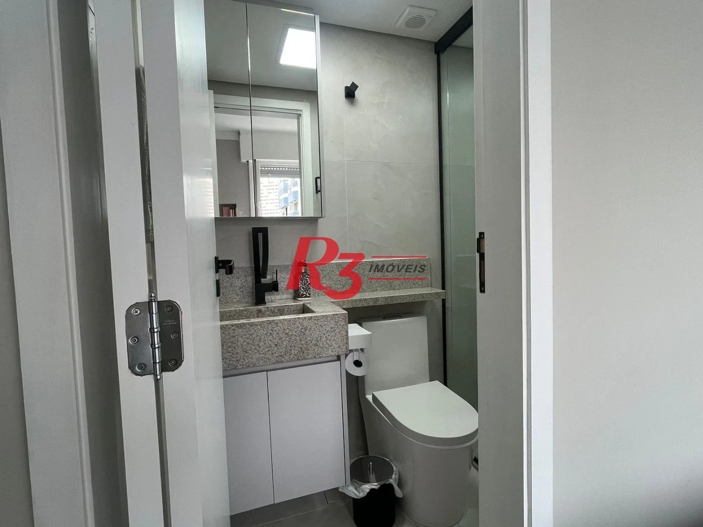 Apartamento com 3 dormitórios à venda, 87 m² por R$ 950.000,00 - Boqueirão - Santos/SP