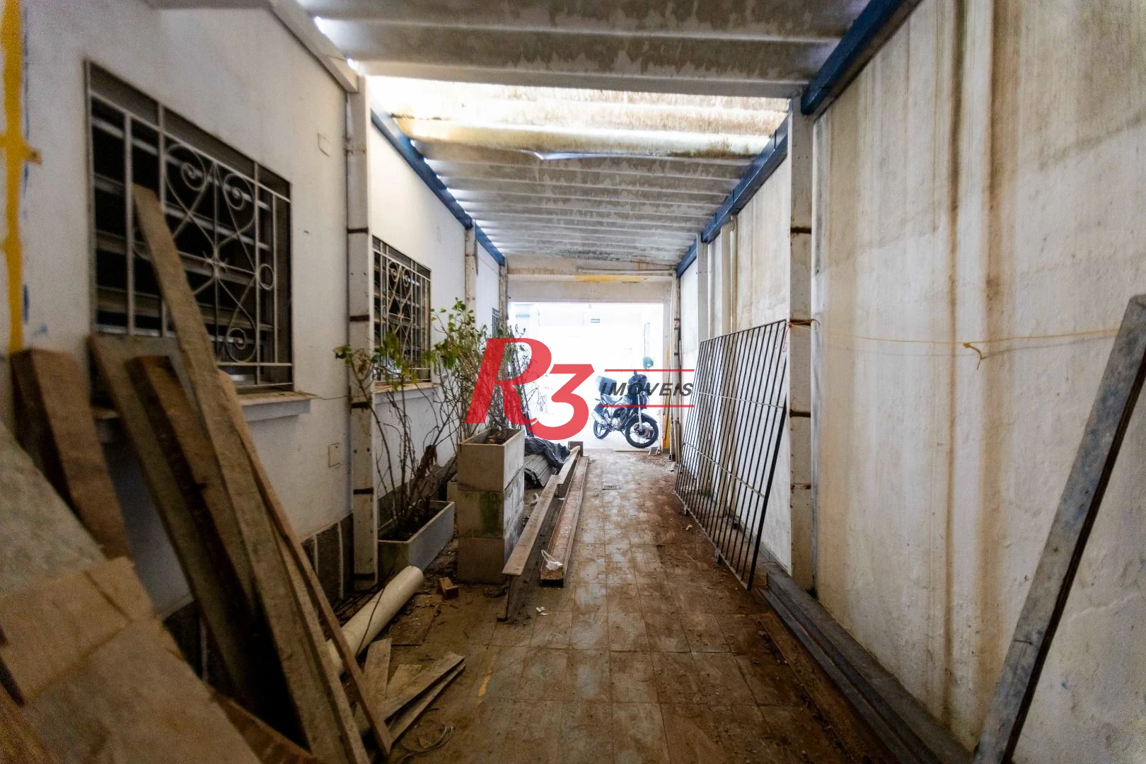 Sobrado com 4 dormitórios à venda, 258 m² por R$ 3.750.000,00 - Ponta da Praia - Santos/SP