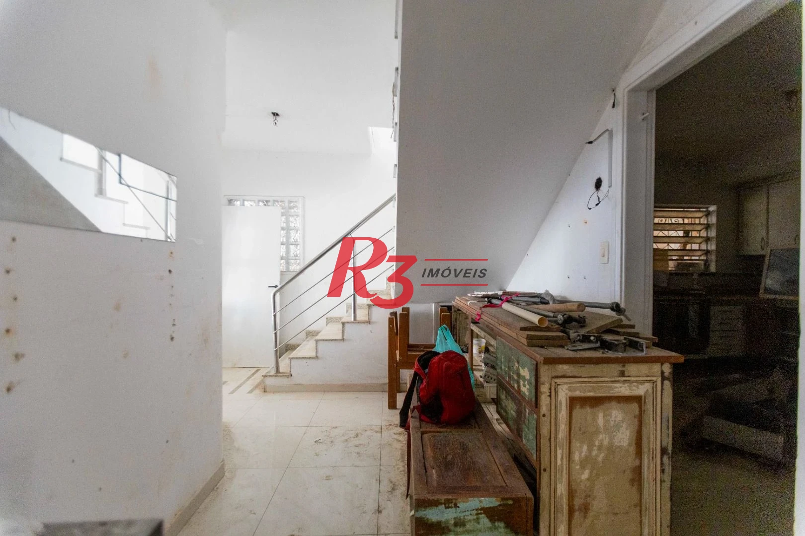 Sobrado com 4 dormitórios à venda, 258 m² por R$ 3.750.000,00 - Ponta da Praia - Santos/SP